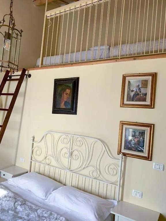 Bed and Breakfast Residenza Ilde Corpolo 0*,  Italien